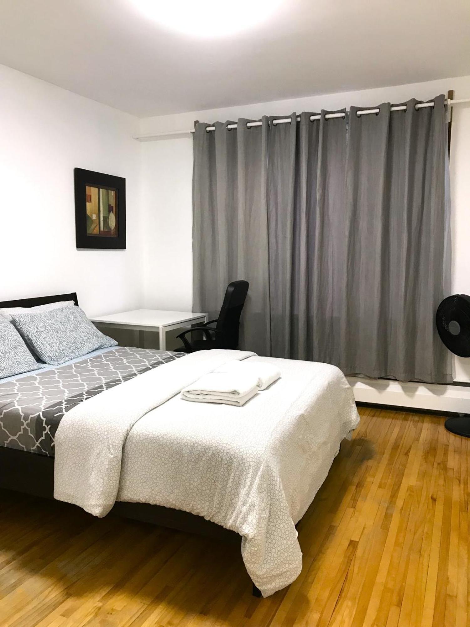 Big Private Room Midmontreal Next To Station Metro - Parking Free Exterior foto